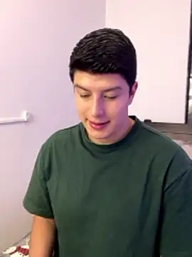 Snapshot of Goldenknight33 chatting on 01/10/26, 03:36 Goldenknight33 online show from 01/10/26, 03:36