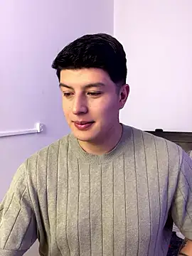 Snapshot of Goldenknight33 chatting on 01/15/26, 04:11 Goldenknight33 online show from 01/15/26, 04:11