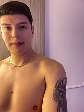 Snapshot of Goldenknight33 chatting on 01/31/26, 07:11 Goldenknight33 online show from 01/31/26, 07:11