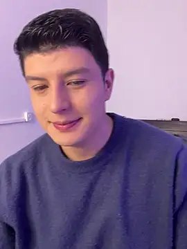 Snapshot of Goldenknight33 chatting on 02/05/26, 02:33 Goldenknight33 online show from 02/05/26, 02:33