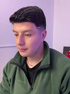 Snapshot of Goldenknight33 chatting on 02/24/26, 04:16 Goldenknight33 online show from 02/24/26, 04:16