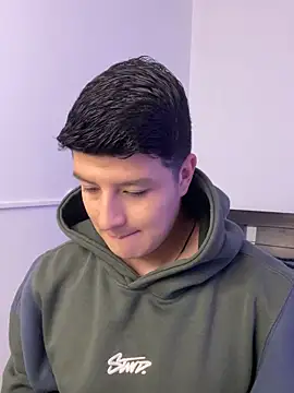 Snapshot of Goldenknight33 chatting on 03/03/26, 01:06 Goldenknight33 online show from 03/03/26, 01:06