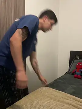 Snapshot of Goldenknight33 chatting on 03/06/26, 02:02 Goldenknight33 online show from 03/06/26, 02:02