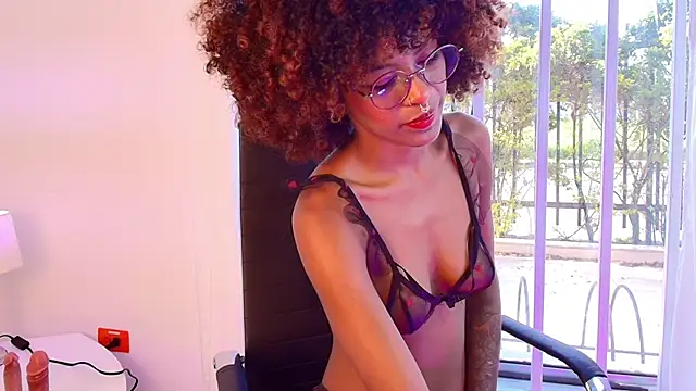 Snapshot of NaomiClay chatting on 05/22/26, 12:44 NaomiClay online show from 05/22/26, 12:44