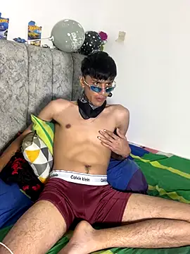 Snapshot of Andycillo chatting on 01/07/26, 02:25 Andycillo online show from 01/07/26, 02:25