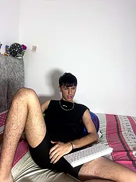 Snapshot of Andycillo chatting on 01/09/26, 12:24 Andycillo online show from 01/09/26, 12:24