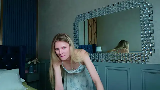 Snapshot of Vivien_Hans chatting on 02/03/26, 02:53 Vivien Hans online show from 02/03/26, 02:53