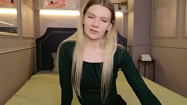 Snapshot of Vivien_Hans chatting on 03/03/26, 08:37 Vivien Hans online show from 03/03/26, 08:37