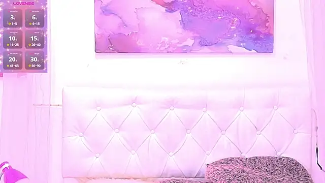 Snapshot of _Valentinaaa chatting on 07/19/26, 04:16 Valentinaaa online show from 07/19/26, 04:16