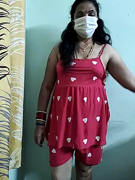 Snapshot of bhavyasri_55 chatting on 12/16/25, 01:10 bhavyasri 55 online show from 12/16/25, 01:10