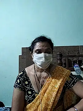 Snapshot of bhavyasri_55 chatting on 01/12/26, 03:28 bhavyasri 55 online show from 01/12/26, 03:28