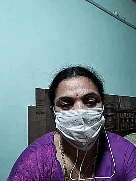 Snapshot of bhavyasri_55 chatting on 01/19/26, 04:00 bhavyasri 55 online show from 01/19/26, 04:00