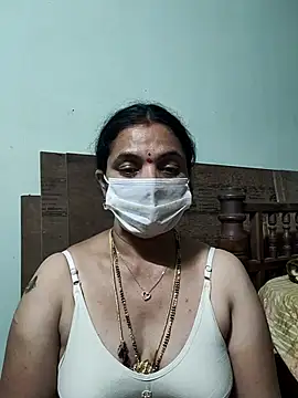 Snapshot of bhavyasri_55 chatting on 02/02/26, 12:37 bhavyasri 55 online show from 02/02/26, 12:37