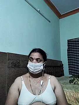 Snapshot of bhavyasri_55 chatting on 02/03/26, 01:04 bhavyasri 55 online show from 02/03/26, 01:04