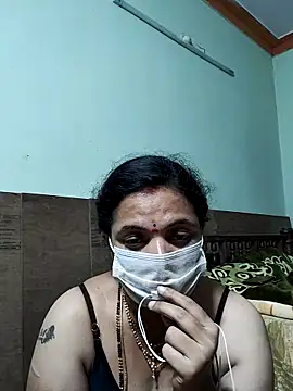 Snapshot of bhavyasri_55 chatting on 02/05/26, 01:32 bhavyasri 55 online show from 02/05/26, 01:32