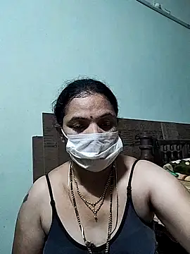 Snapshot of bhavyasri_55 chatting on 02/10/26, 12:59 bhavyasri 55 online show from 02/10/26, 12:59