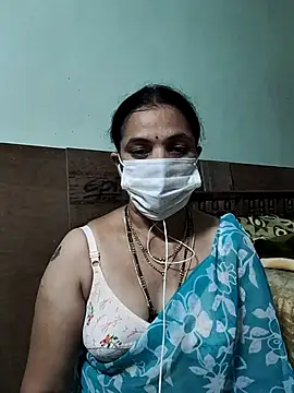 Snapshot of bhavyasri_55 chatting on 02/14/26, 04:20 bhavyasri 55 online show from 02/14/26, 04:20