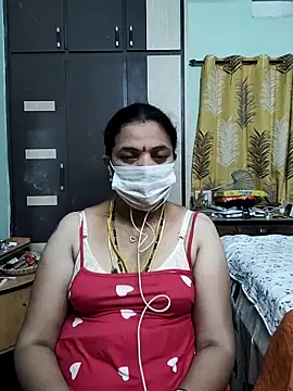 Snapshot of bhavyasri_55 chatting on 02/16/26, 11:45 bhavyasri 55 online show from 02/16/26, 11:45