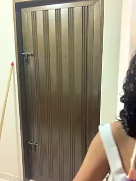 ladulcemary  online show from 04/09/26, 05:29