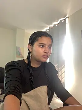 ladulcemary  online show from 05/09/26, 01:16