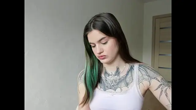 NikkieKitty online show from 04/24/26, 02:52