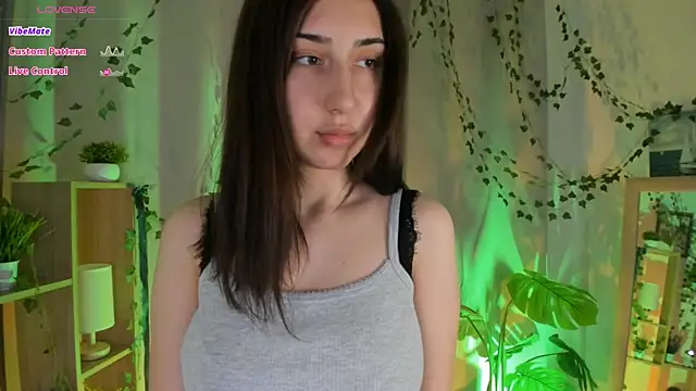 TariLechliter online show from 04/20/26, 07:04