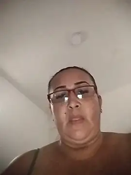 Nini Love  online show from 03/29/26, 08:20