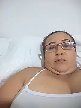 Nini Love  online show from 03/30/26, 08:48