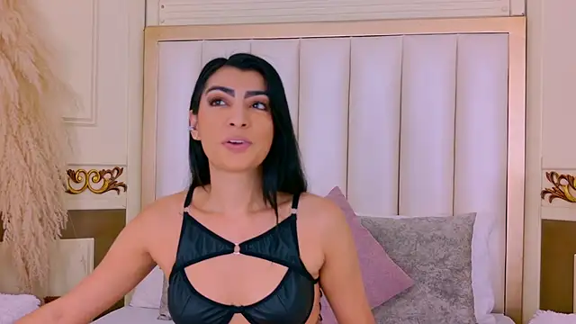 NinnaPiers online show from 04/20/26, 11:24