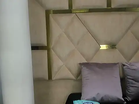 IssysLeBlanc online show from 01/13/26, 03:01