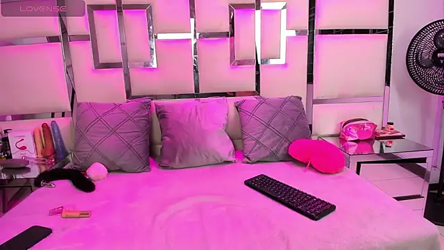 IssysLeBlanc online show from 03/05/26, 02:40