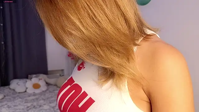 springloveee online show from 05/26/26, 06:59