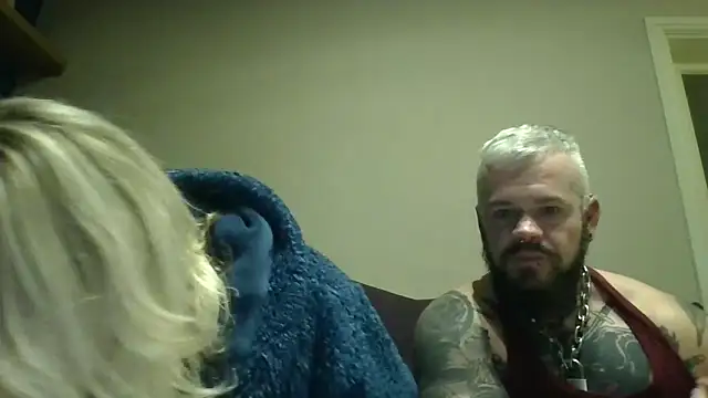 trans man and his dom online show from 12/14/25, 07:07