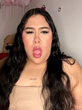 Mia Carters online show from 12/14/25, 10:25