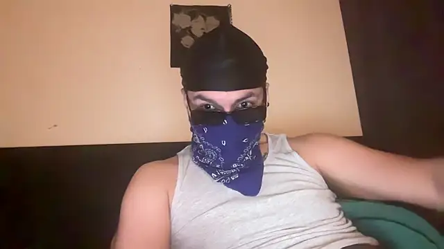 Snapshot of angelblanco chatting on 04/14/26, 07:03 angelblanco online show from 04/14/26, 07:03