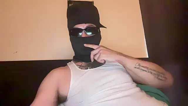 Snapshot of angelblanco chatting on 04/28/26, 10:59 angelblanco online show from 04/28/26, 10:59