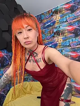 Tattoo  Moon online show from 02/11/26, 01:21