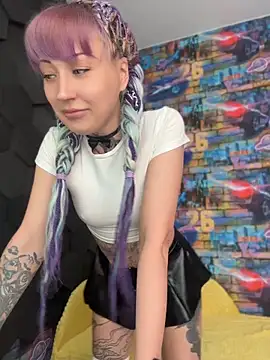 Tattoo  Moon online show from 05/18/26, 12:51