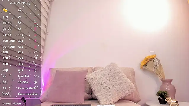 Babe sophiee1 online show from 04/17/26, 04:37