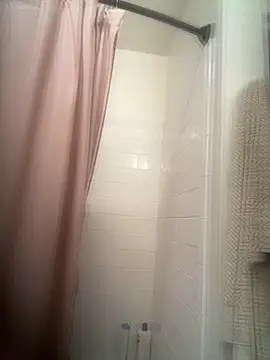 Snapshot of GiggleCatalyst chatting on 12/15/25, 07:23 GiggleCatalyst online show from 12/15/25, 07:23