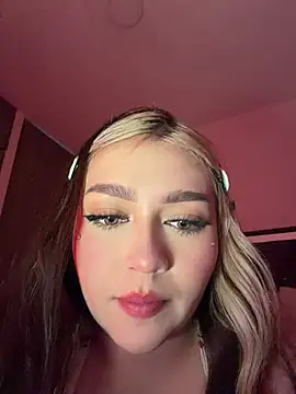 Snapshot of Daniela_ruizz chatting on 07/19/26, 04:00 Daniela ruizz online show from 07/19/26, 04:00
