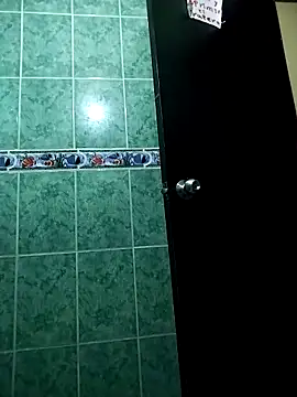 Snapshot of Andreskelly chatting on 12/23/25, 10:24 Andreskelly online show from 12/23/25, 10:24