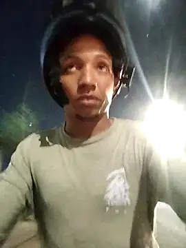 Snapshot of Andreskelly chatting on 02/28/26, 04:35 Andreskelly online show from 02/28/26, 04:35