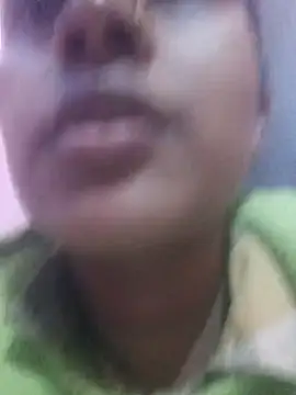 Snapshot of nehakapoor89 chatting on 12/21/25, 05:42 nehakapoor89 online show from 12/21/25, 05:42