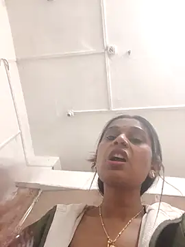 Snapshot of nehakapoor89 chatting on 01/16/26, 09:57 nehakapoor89 online show from 01/16/26, 09:57