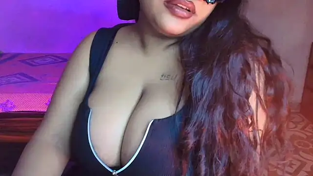 Snapshot of HEZALNUT chatting on 06/04/26, 03:51 HEZALNUT online show from 06/04/26, 03:51