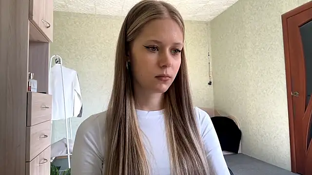 ZaidaSchwarten online show from 03/23/26, 12:09