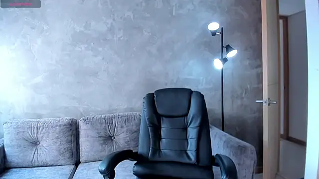 ValerieAustin online show from 12/16/25, 06:02