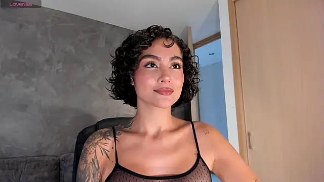 ValerieAustin online show from 04/15/26, 01:51