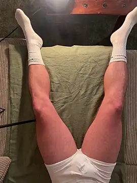 Snapshot of Krizzly666 chatting on 12/16/25, 09:09 Krizzly666 online show from 12/16/25, 09:09